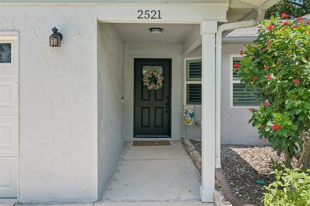 2521 GULFBREEZE CIRCLE, Palm Harbor, FL 34683