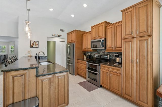 2521 GULFBREEZE CIRCLE, Palm Harbor, FL 34683