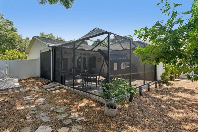 2521 GULFBREEZE CIRCLE, Palm Harbor, FL 34683