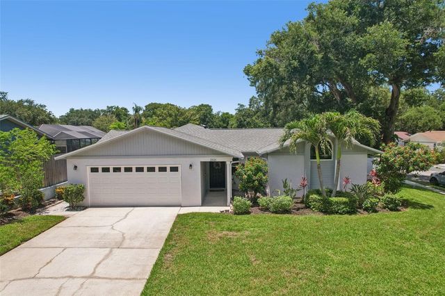 2521 GULFBREEZE CIRCLE, Palm Harbor, FL 34683