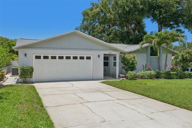 2521 GULFBREEZE CIRCLE, Palm Harbor, FL 34683