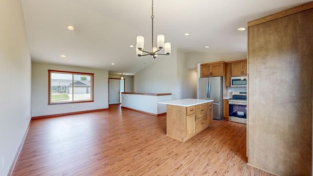 6160 Cody Place NW, Rochester, MN 55901
