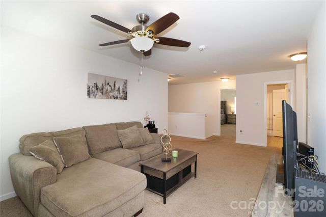 124 Kingsway Drive, Mooresville, NC 28115