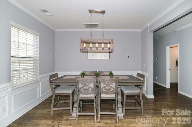 124 Kingsway Drive, Mooresville, NC 28115