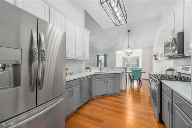 39111 Princeton Circle, Avon, OH 44011