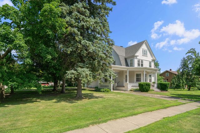 205 S Gage Street, Somonauk, IL 60552