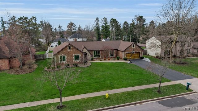 20 Rolling Meadow Lane, Amherst, NY 14051