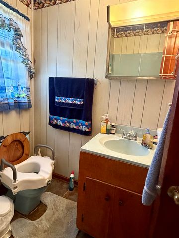 218 SARDIE HENRY RD, Bethel Springs, TN 38315