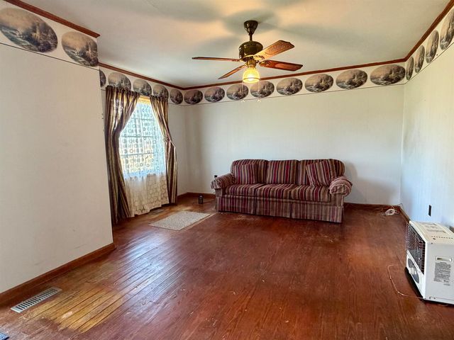 218 SARDIE HENRY RD, Bethel Springs, TN 38315