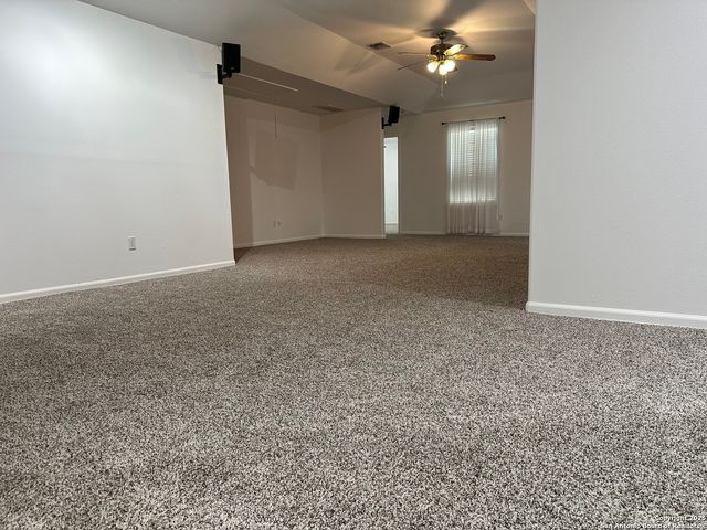 8935 Silver Bow, San Antonio, TX 78242