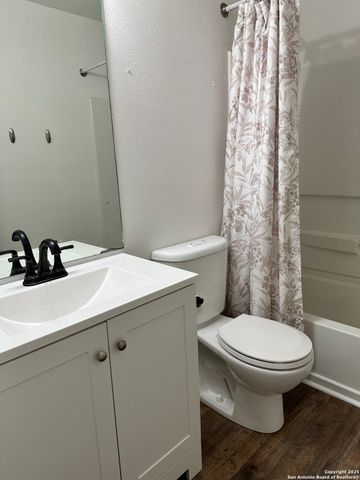 8935 Silver Bow, San Antonio, TX 78242