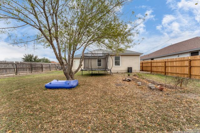 8935 Silver Bow, San Antonio, TX 78242