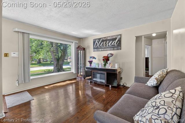 28688 Emerson Street, Inkster, MI 48141