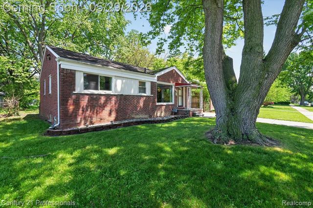 28688 Emerson Street, Inkster, MI 48141