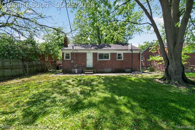 28688 Emerson Street, Inkster, MI 48141