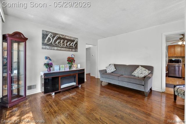 28688 Emerson Street, Inkster, MI 48141