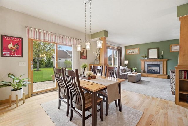 3208 S SOLITUDE LANE, Appleton, WI 54915