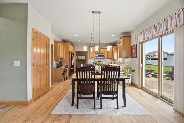 3208 S SOLITUDE LANE, Appleton, WI 54915