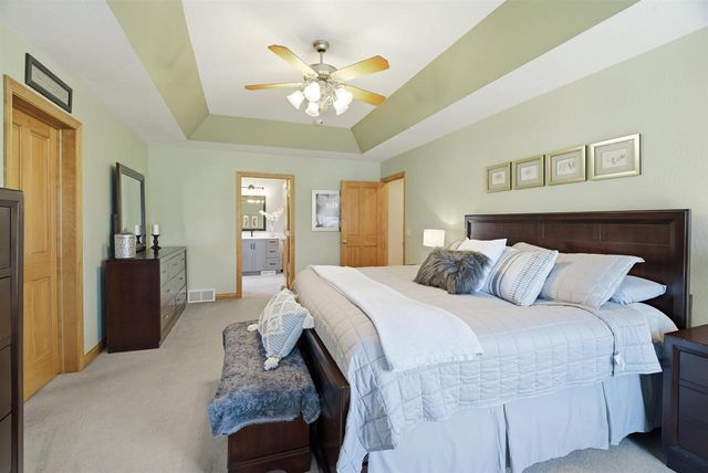 3208 S SOLITUDE LANE, Appleton, WI 54915