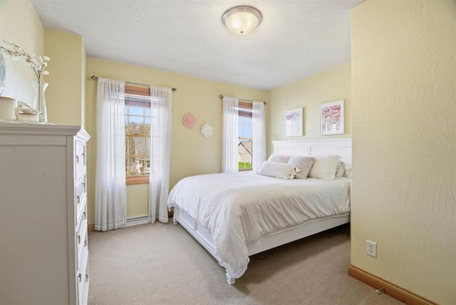 3208 S SOLITUDE LANE, Appleton, WI 54915