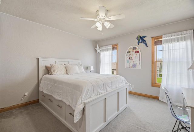 3208 S SOLITUDE LANE, Appleton, WI 54915