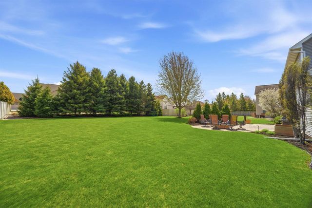 3208 S SOLITUDE LANE, Appleton, WI 54915