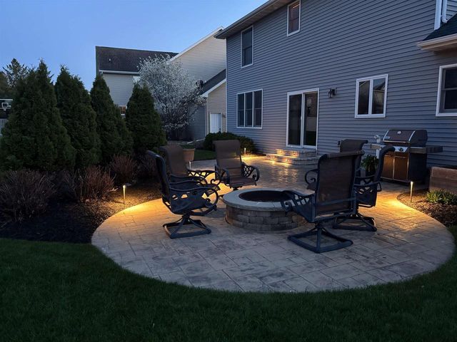 3208 S SOLITUDE LANE, Appleton, WI 54915