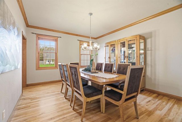 3208 S SOLITUDE LANE, Appleton, WI 54915