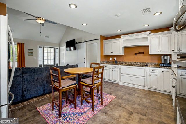 130 Oliver Way, Fayetteville, GA 30214