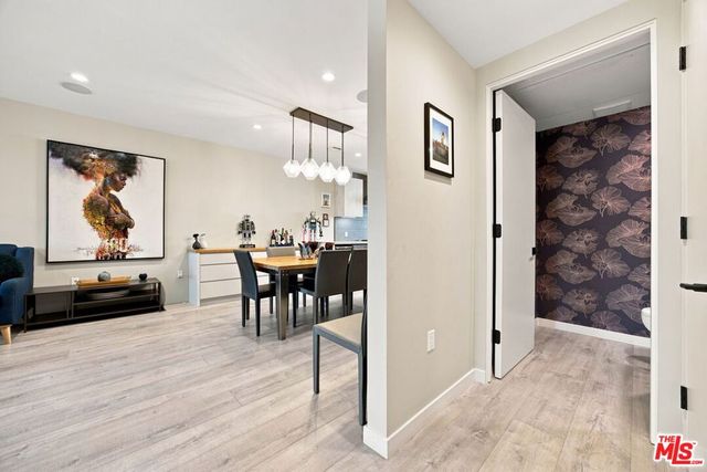 11622 Colfax Meadow Lane, Studio City, CA 91604