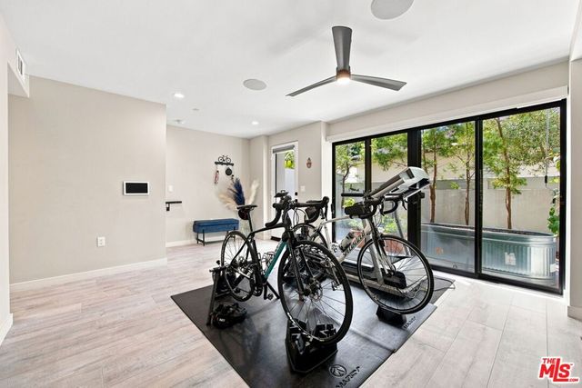 11622 Colfax Meadow Lane, Studio City, CA 91604