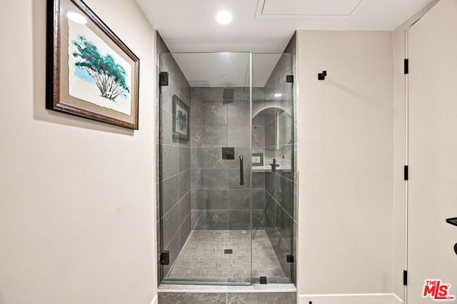 11622 Colfax Meadow Lane, Studio City, CA 91604
