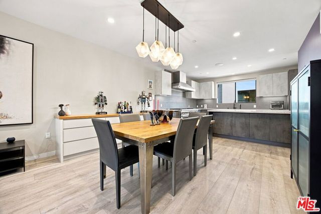 11622 Colfax Meadow Lane, Studio City, CA 91604