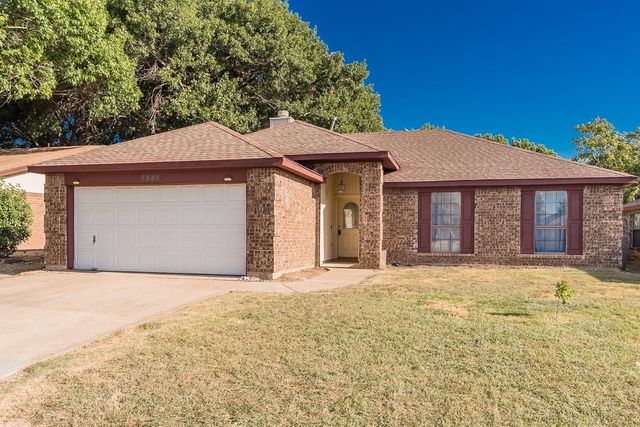 6545 Meadowlark Lane E, Watauga, TX 76148