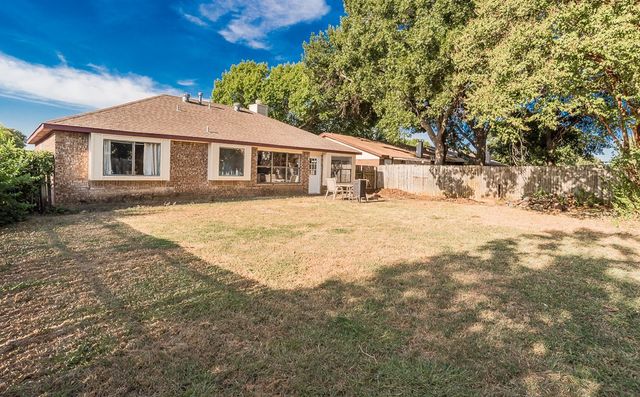 6545 Meadowlark Lane E, Watauga, TX 76148