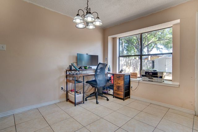 6545 Meadowlark Lane E, Watauga, TX 76148