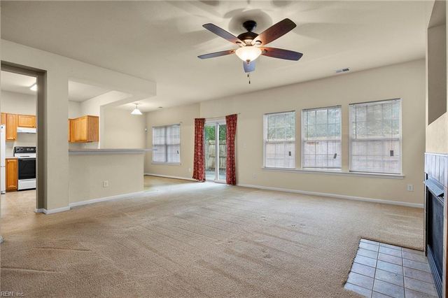 4004 River Breeze CIR, Chesapeake, VA 23321