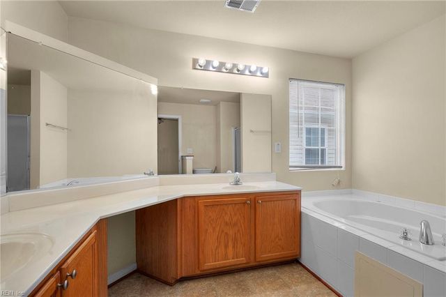 4004 River Breeze CIR, Chesapeake, VA 23321