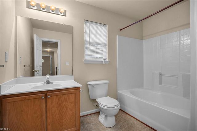 4004 River Breeze CIR, Chesapeake, VA 23321