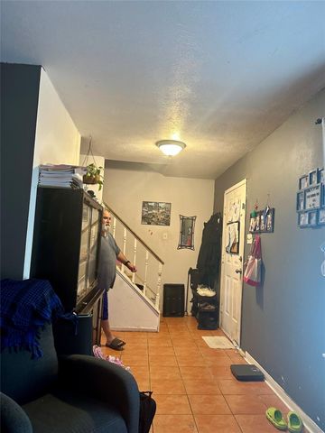 15815 Boridge Circle, Houston, TX 77053