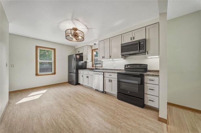 1021 Essex Street, Eau Claire, WI 54703
