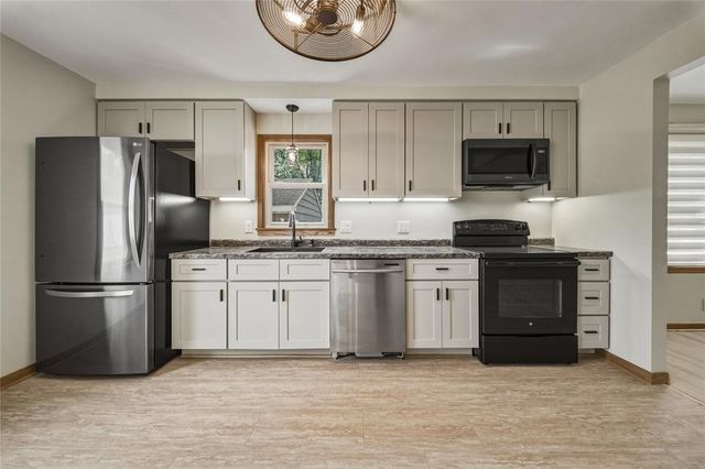 1021 Essex Street, Eau Claire, WI 54703