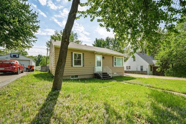 1021 Essex Street, Eau Claire, WI 54703