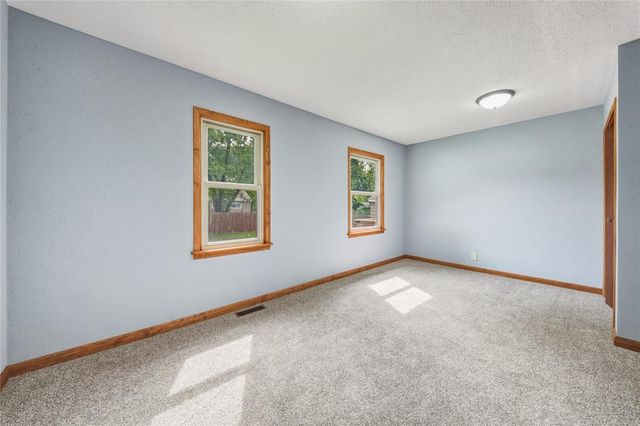 1021 Essex Street, Eau Claire, WI 54703