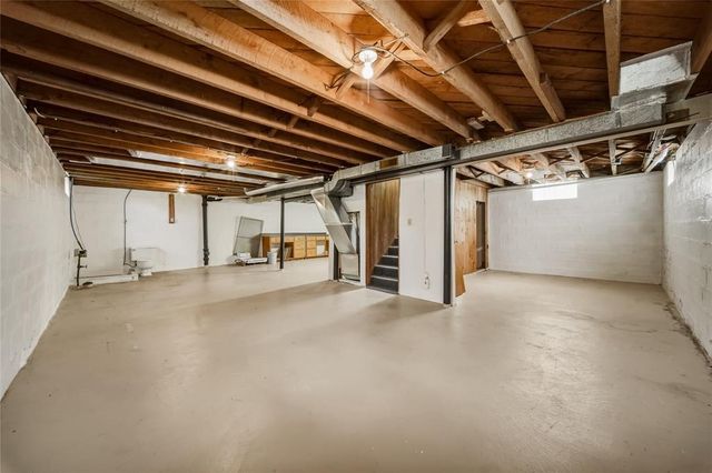 1021 Essex Street, Eau Claire, WI 54703