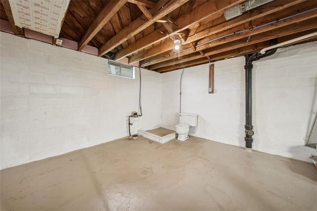 1021 Essex Street, Eau Claire, WI 54703