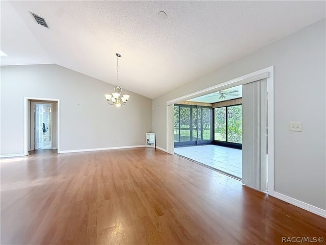8831 E Sandpiper Drive, Inverness, FL 34450