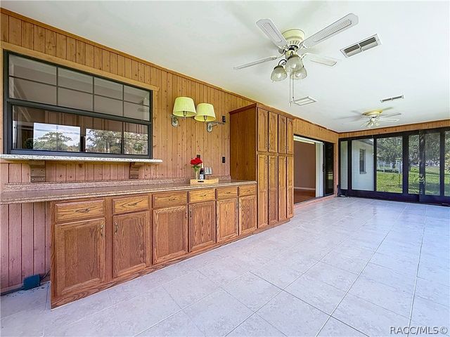 8831 E Sandpiper Drive, Inverness, FL 34450