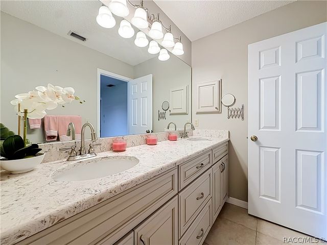 8831 E Sandpiper Drive, Inverness, FL 34450