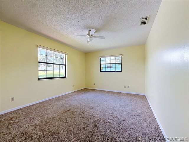 8831 E Sandpiper Drive, Inverness, FL 34450